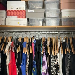 Everything must go!!!! Make an offer it’s yours✨ happy poshing 🛍️👠👗